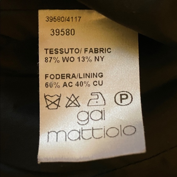 Vintage Gai Mattiolo Tweed Blazer with Black Lace Trim - Picture 7 of 7